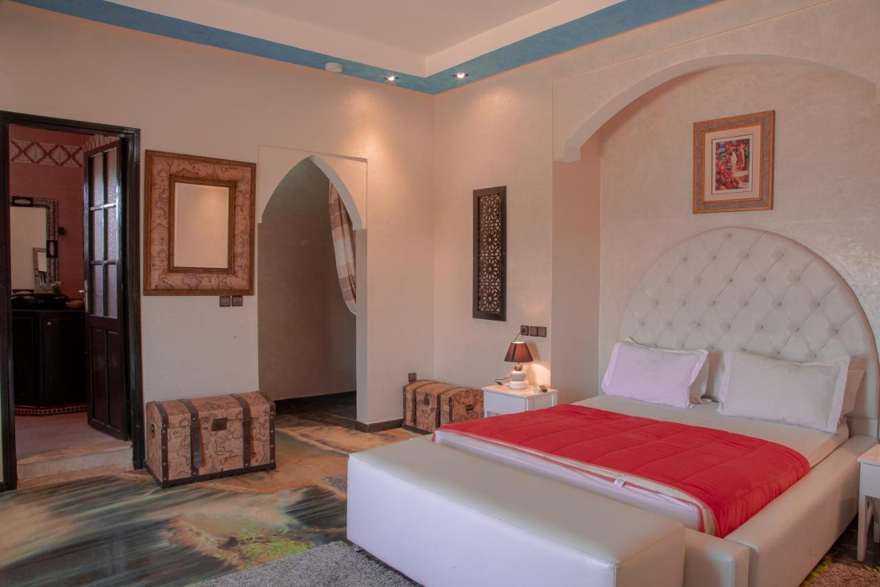 Jnanat Aicha Guesthouse Wawizelte Bagian luar foto