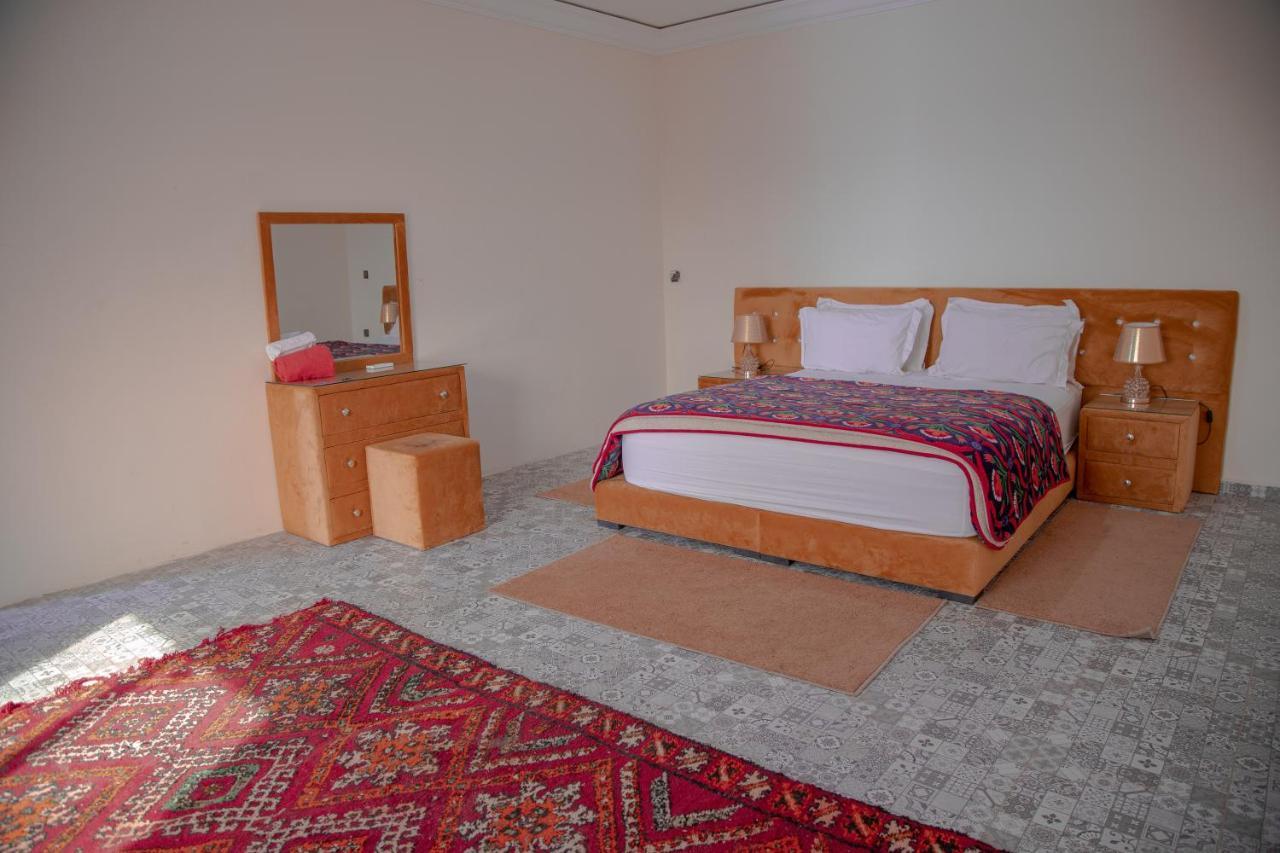 Jnanat Aicha Guesthouse Wawizelte Bagian luar foto