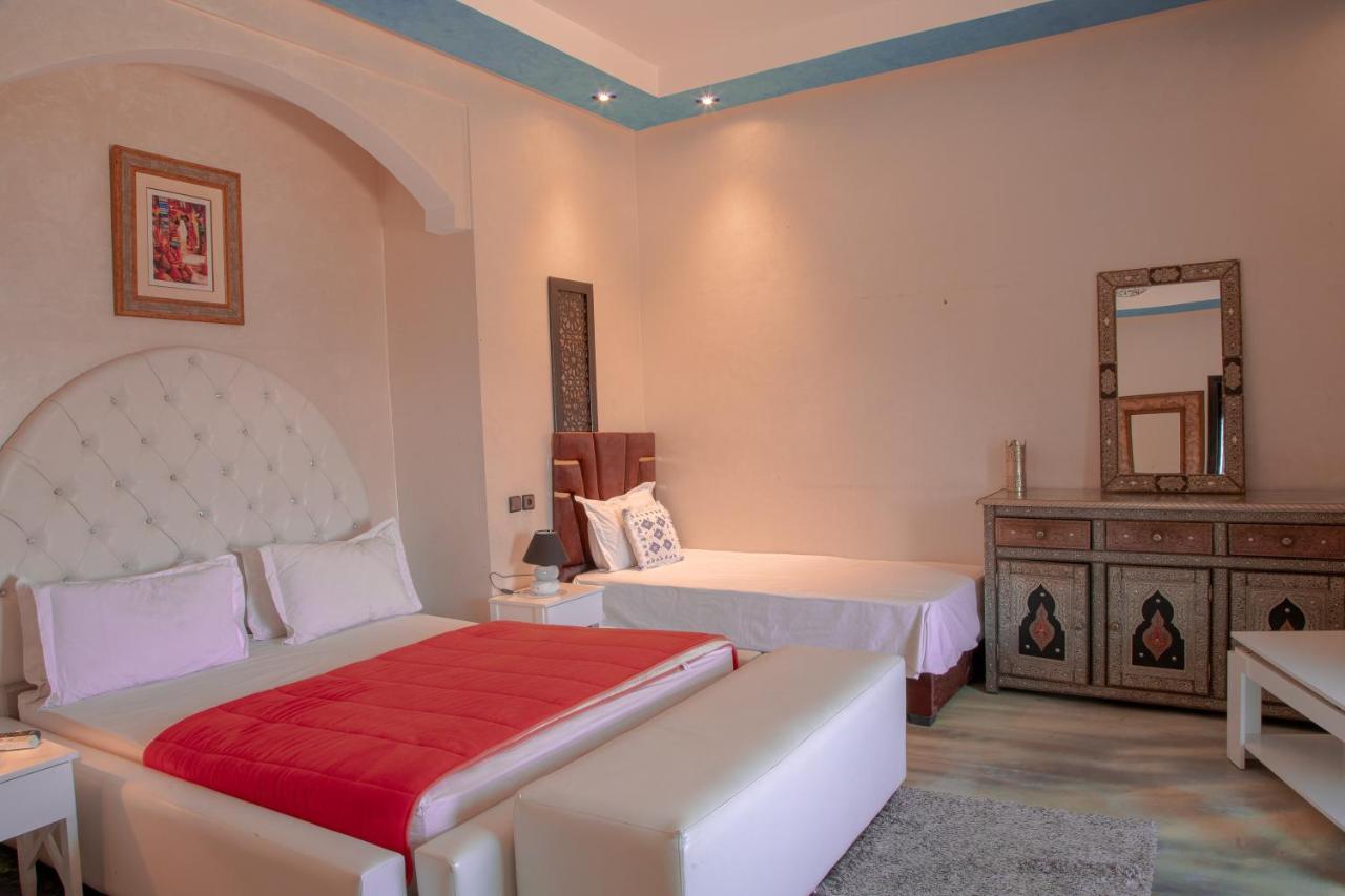 Jnanat Aicha Guesthouse Wawizelte Bagian luar foto