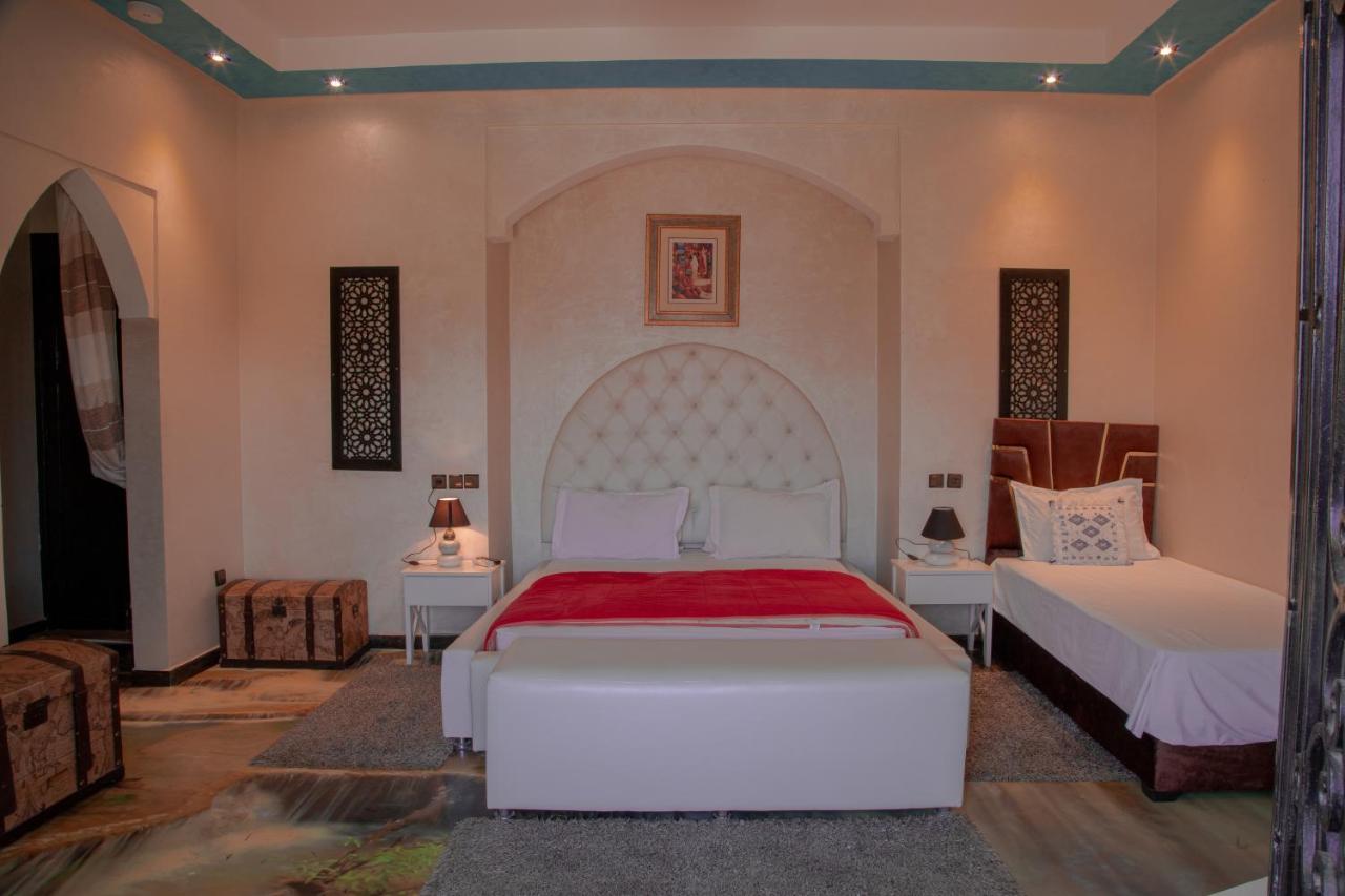 Jnanat Aicha Guesthouse Wawizelte Bagian luar foto
