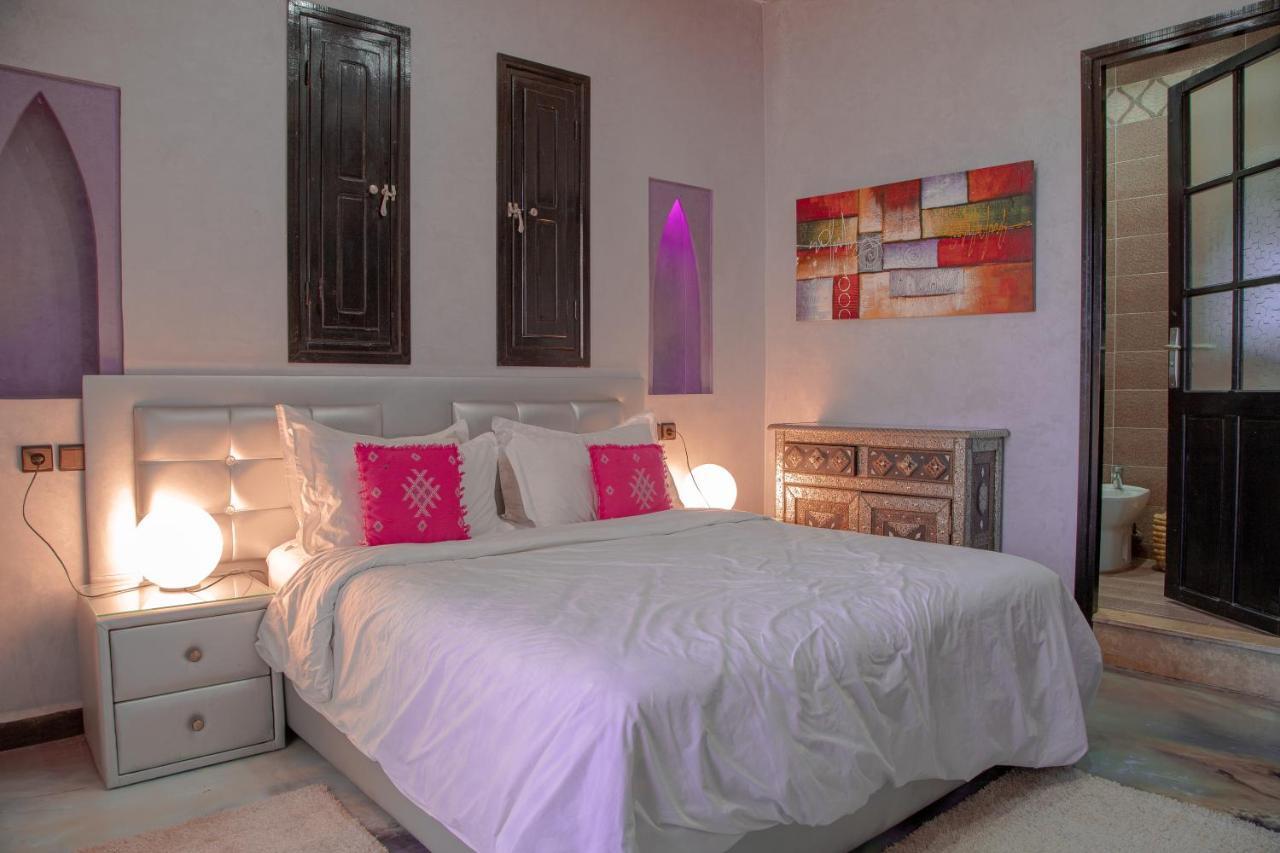 Jnanat Aicha Guesthouse Wawizelte Bagian luar foto