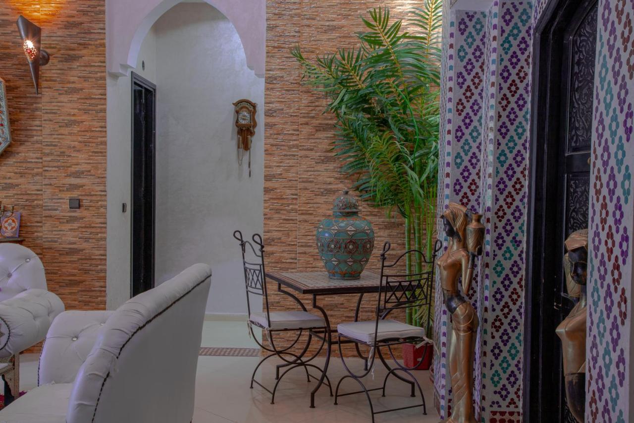 Jnanat Aicha Guesthouse Wawizelte Bagian luar foto