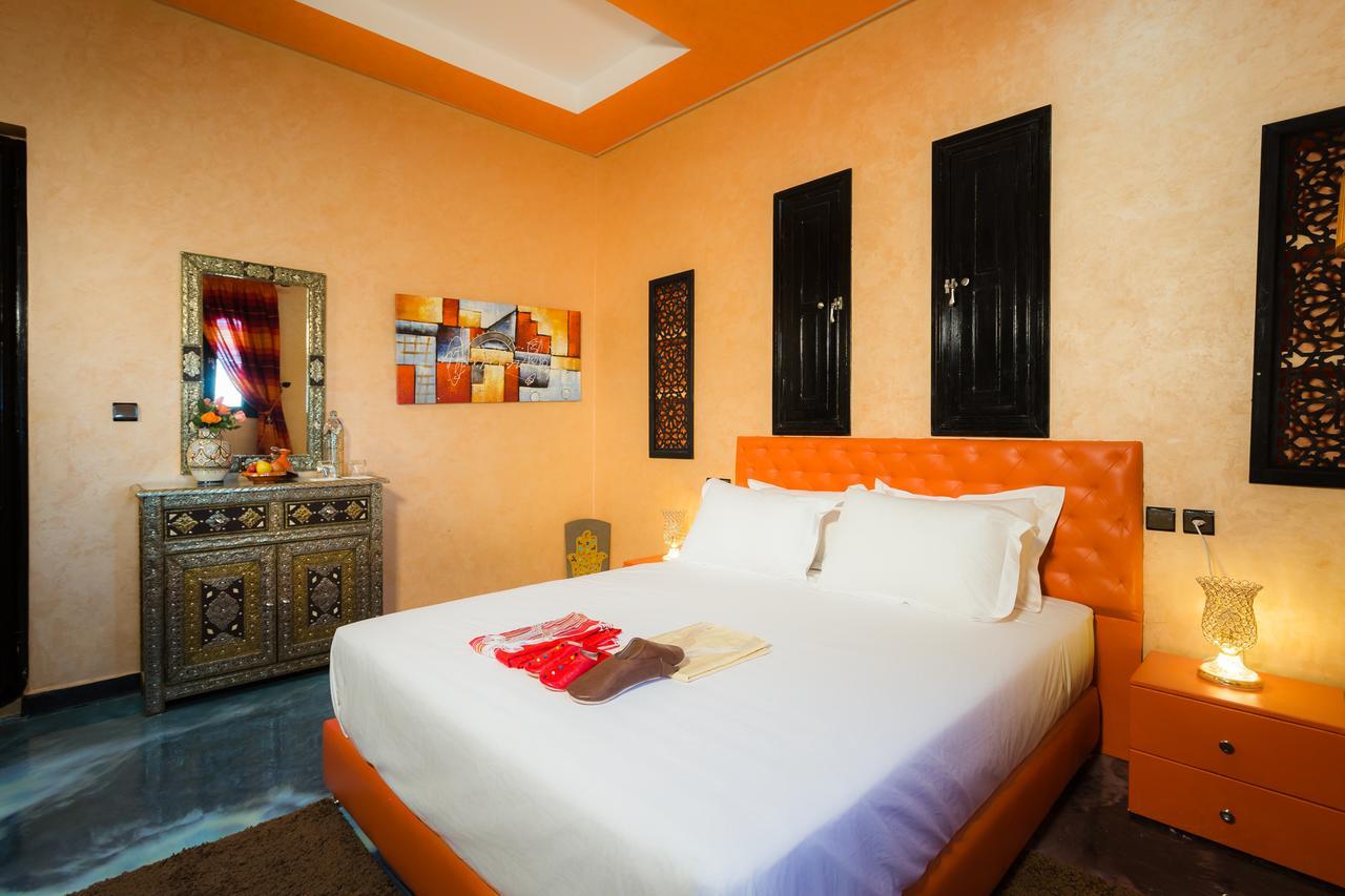 Jnanat Aicha Guesthouse Wawizelte Bagian luar foto